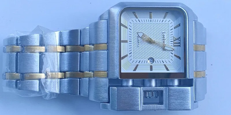 Premium LOOKWORLD Waterproof Watch – Durable, Elegant, with Date & Time Display – Only 50,000frw  Water Proof Displays Date & Time Strong and Stylish Price: 50,000 Frw Call/WhatsApp: 0786701330
