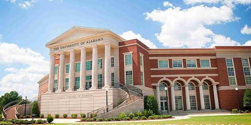 University of Alabama Out-of-State & International Freshman Scholarships 2027:  Deadline  4 December 2026