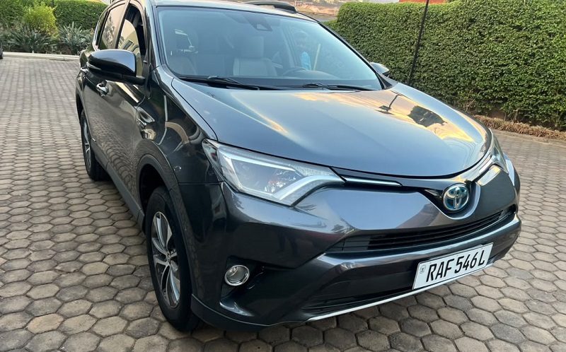 Toyota RAV4 Hybrid For Sale – 2017 Price: RWF 29,000,000 Negotiable with serious buyers